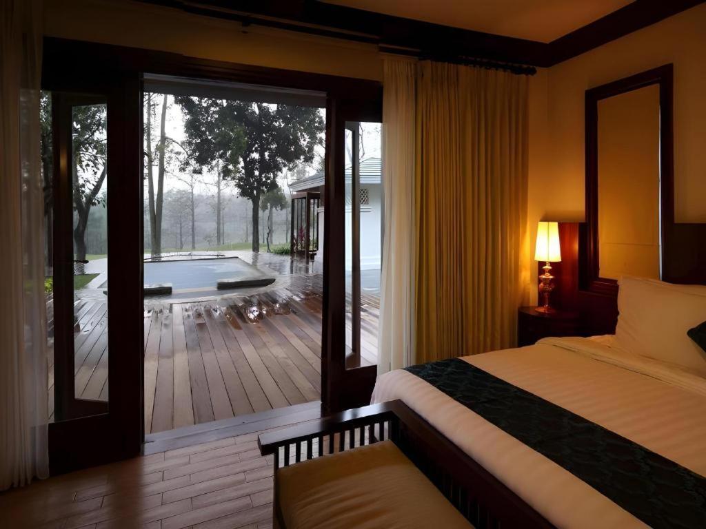 Taman Dayu Golf Club And Resort Prigen Exterior photo