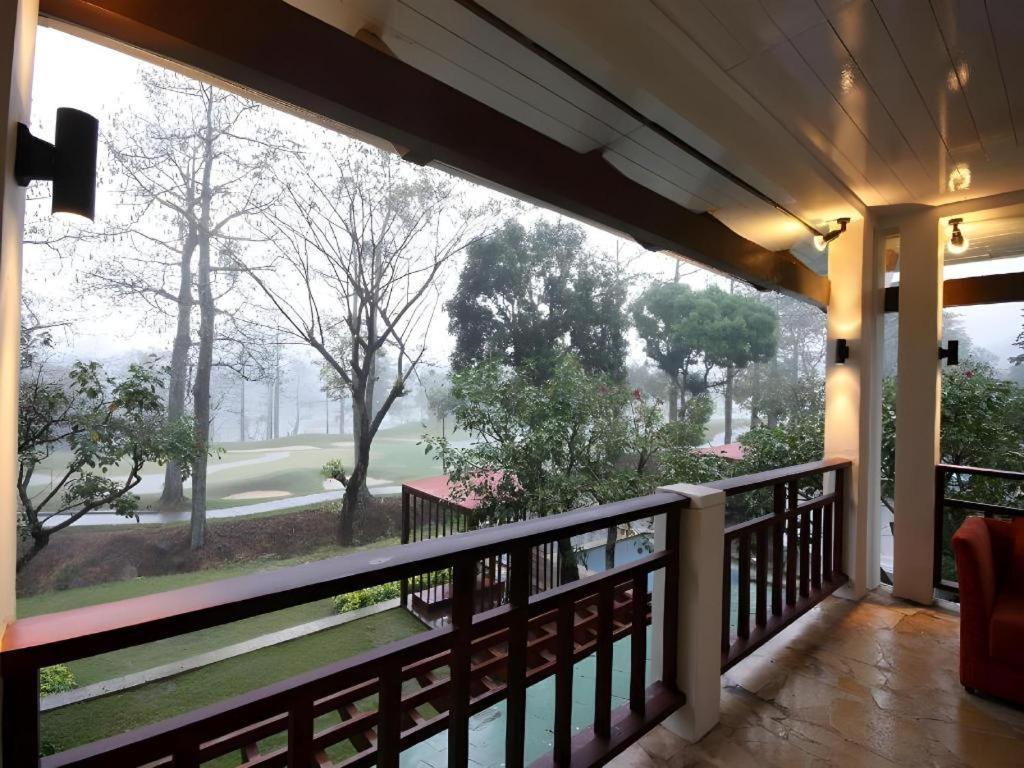 Taman Dayu Golf Club And Resort Prigen Exterior photo