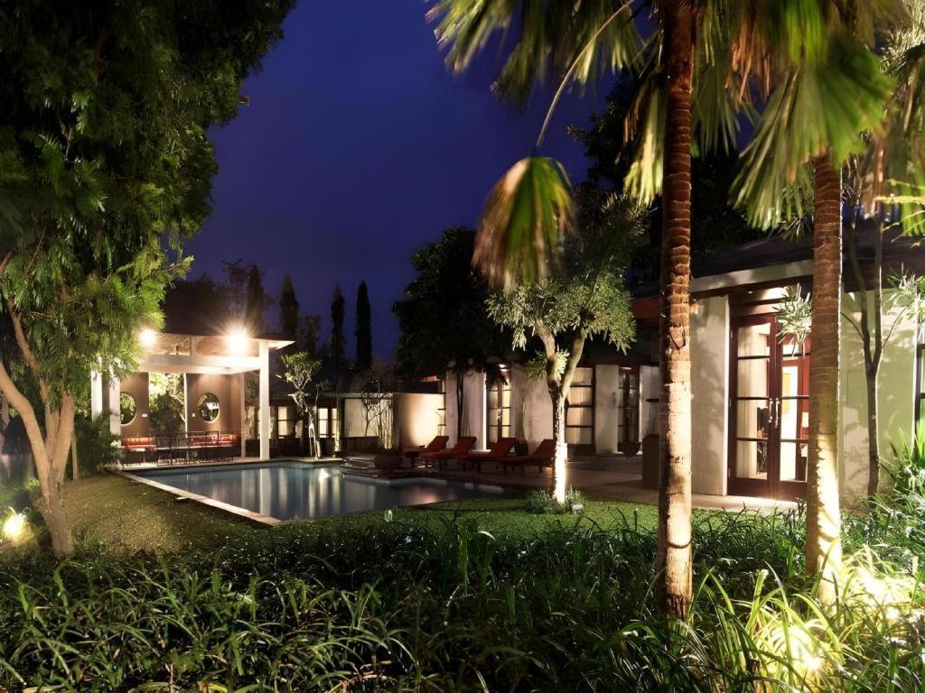 Taman Dayu Golf Club And Resort Prigen Exterior photo